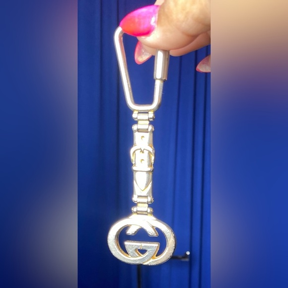 GUCCI Keychain w/Iconic “GG” Logo & Belt Buckle Design, FUC - Picture 1 of 7